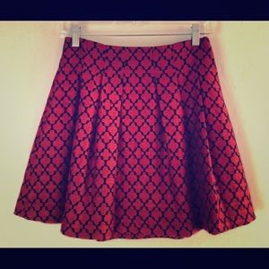 Cute, pleated Red and black skirt! Never worn! ❤️